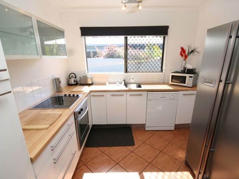 2/5 Simbai Close, TRINITY BEACH QLD 4879, Image 1