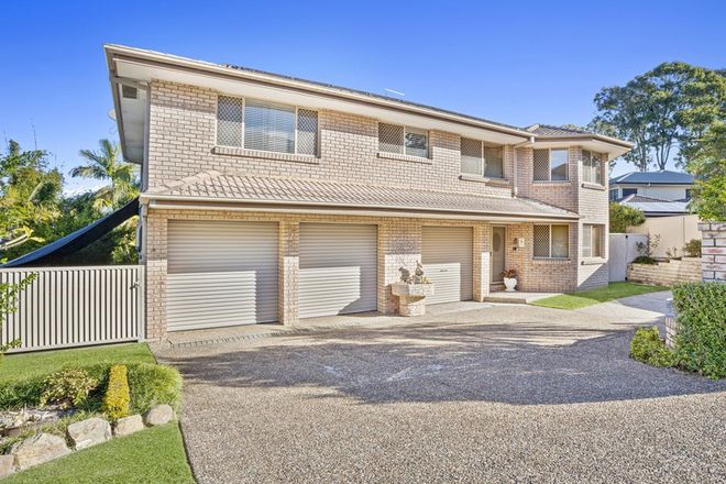 Picture of 30 Carcoola Street, BENOWA QLD 4217