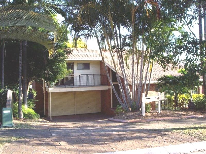 4 bedrooms House in 19 Marwood Street BELMONT QLD, 4153