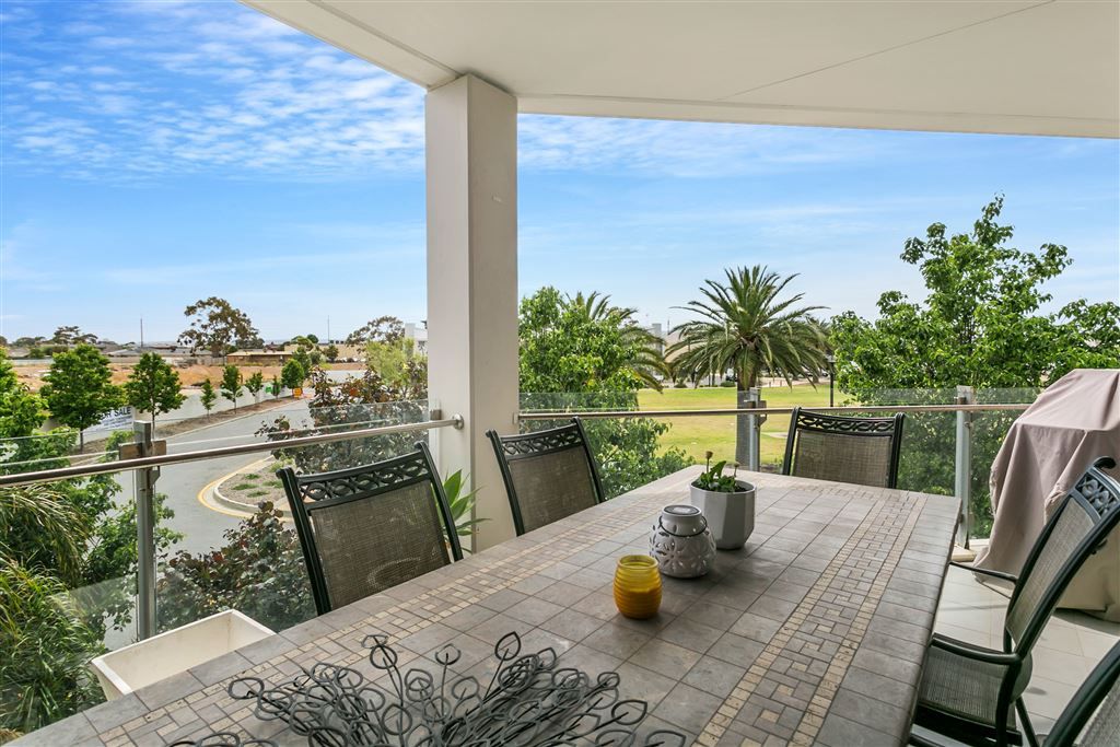 16/1 Burt Avenue, Findon SA 5023, Image 2