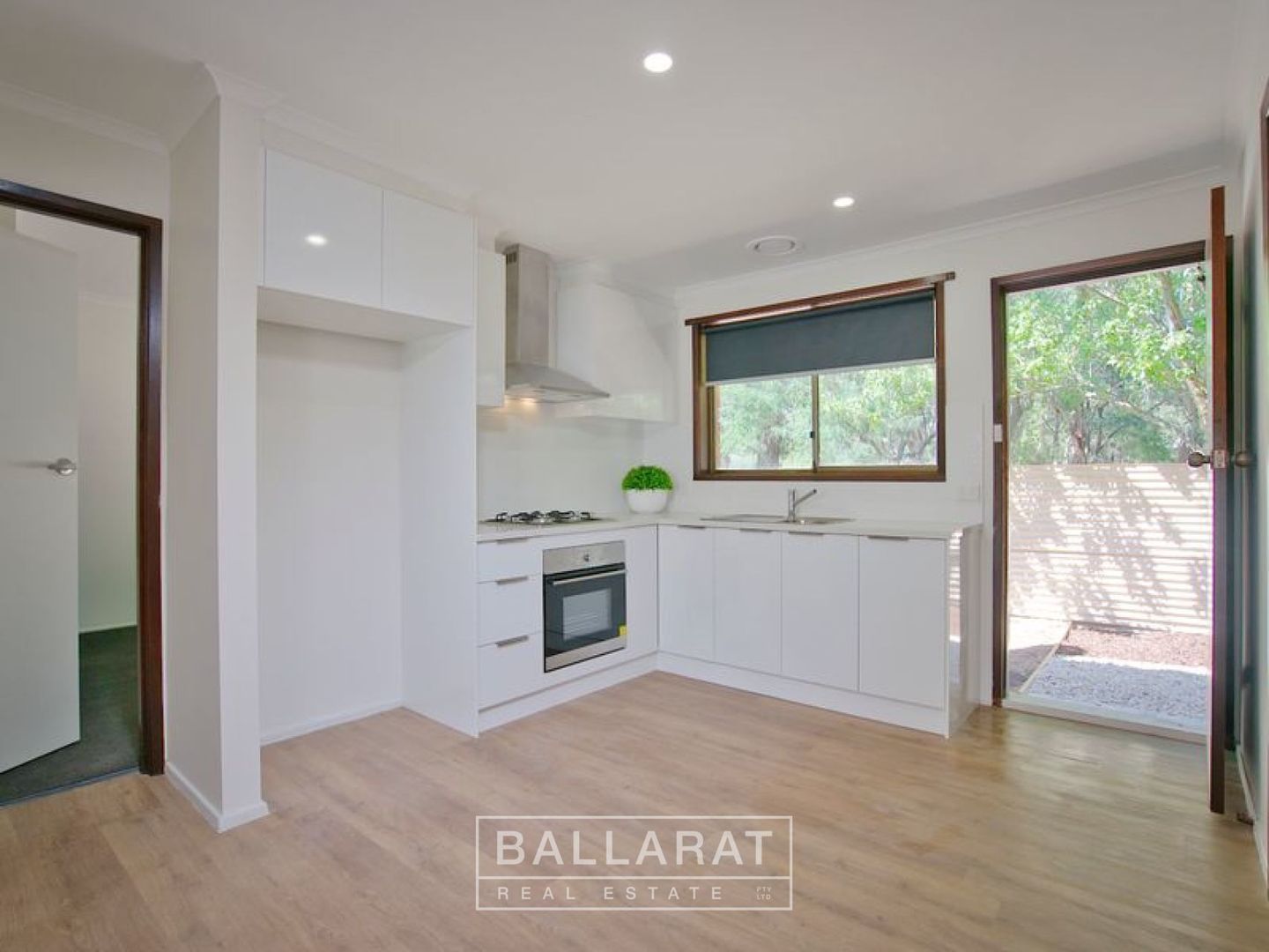 3/14 Recreation Road, Mount Clear VIC 3350, Image 2