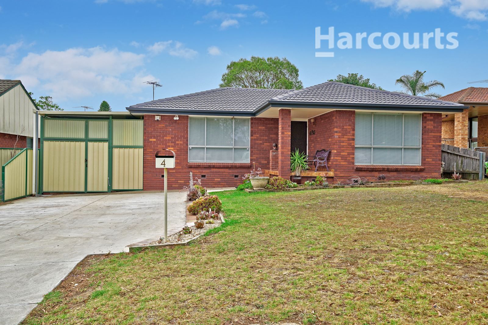 4 Oberon Road, Ruse NSW 2560, Image 0