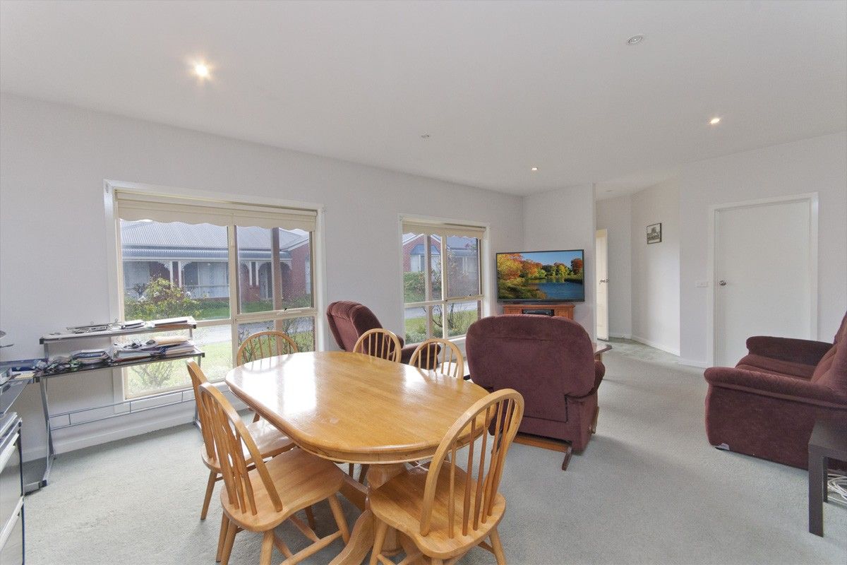 8 Winnen Place, Port Fairy VIC 3284, Image 1