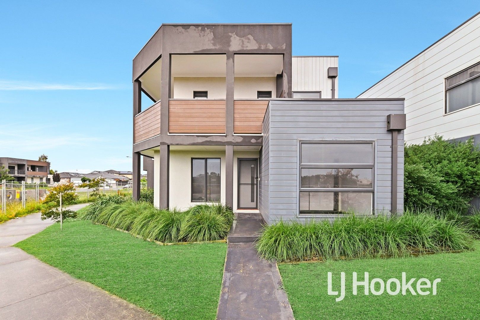 12/12 Sturt Court Officer VIC 3809 House For Rent Domain