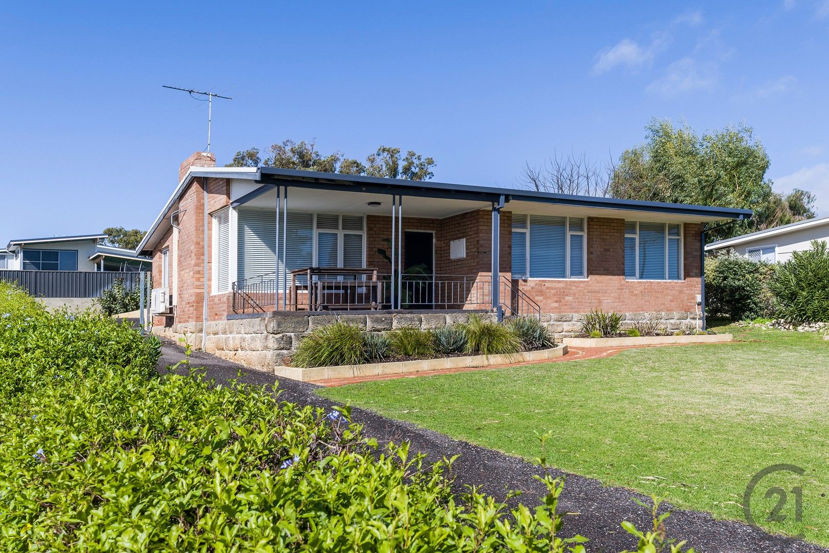 3 bedrooms House in 27A Janis Street HALLS HEAD WA, 6210