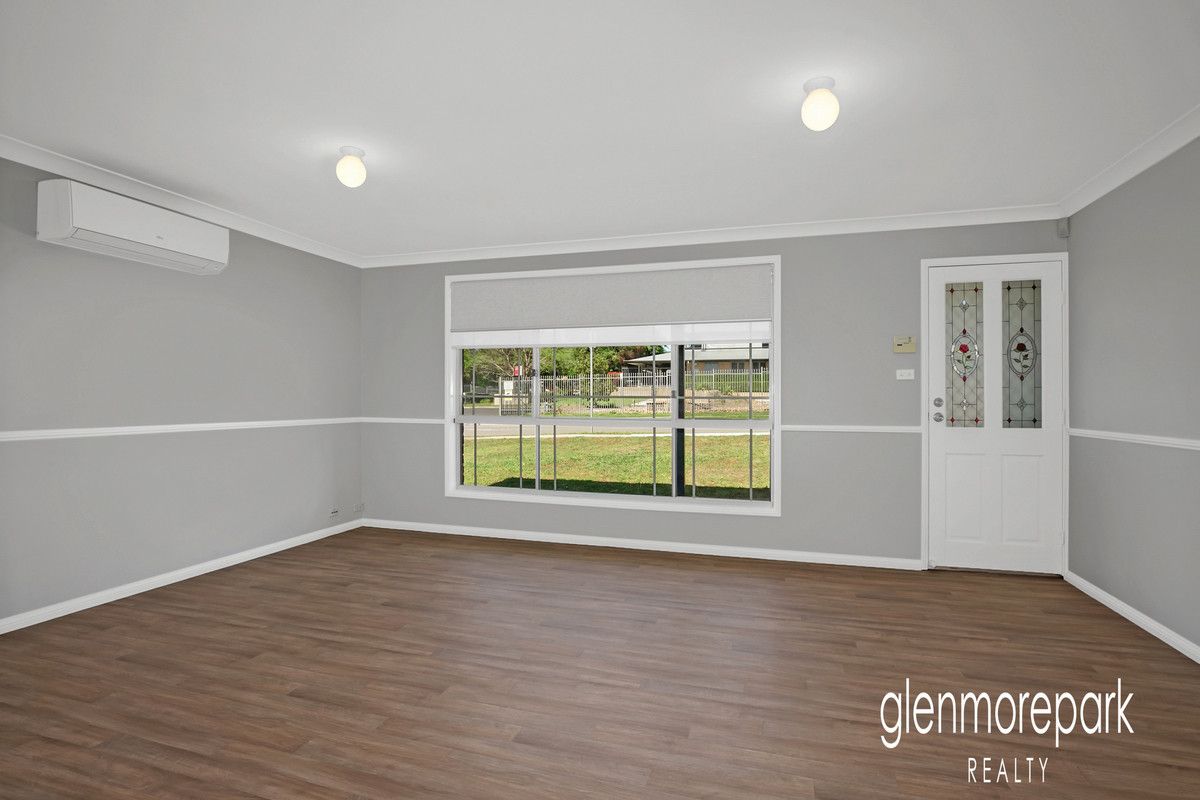 95 The Lakes Drive, Glenmore Park NSW 2745, Image 2