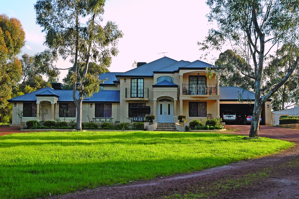 Katharine, Helena Valley WA 6056 5 beds house for Sale, 1,795,000