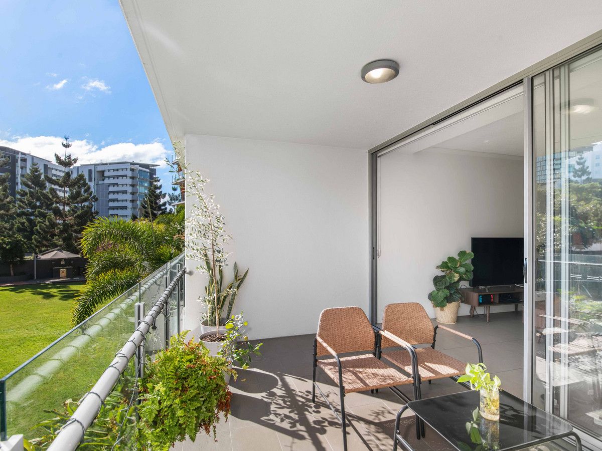 206/50 Connor Street, Kangaroo Point QLD 4169, Image 2