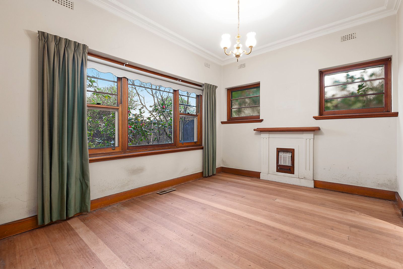 15 Huntingtower Road, Armadale VIC 3143, Image 2