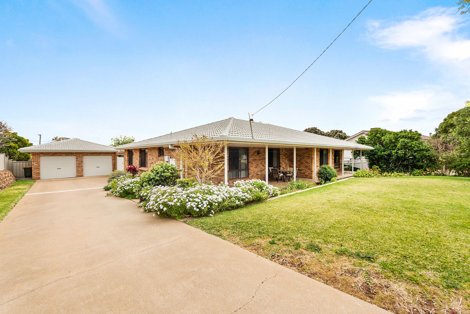 Gunnedah NSW 2380 4 beds house for Sale, 450,000 2015696457 Domain