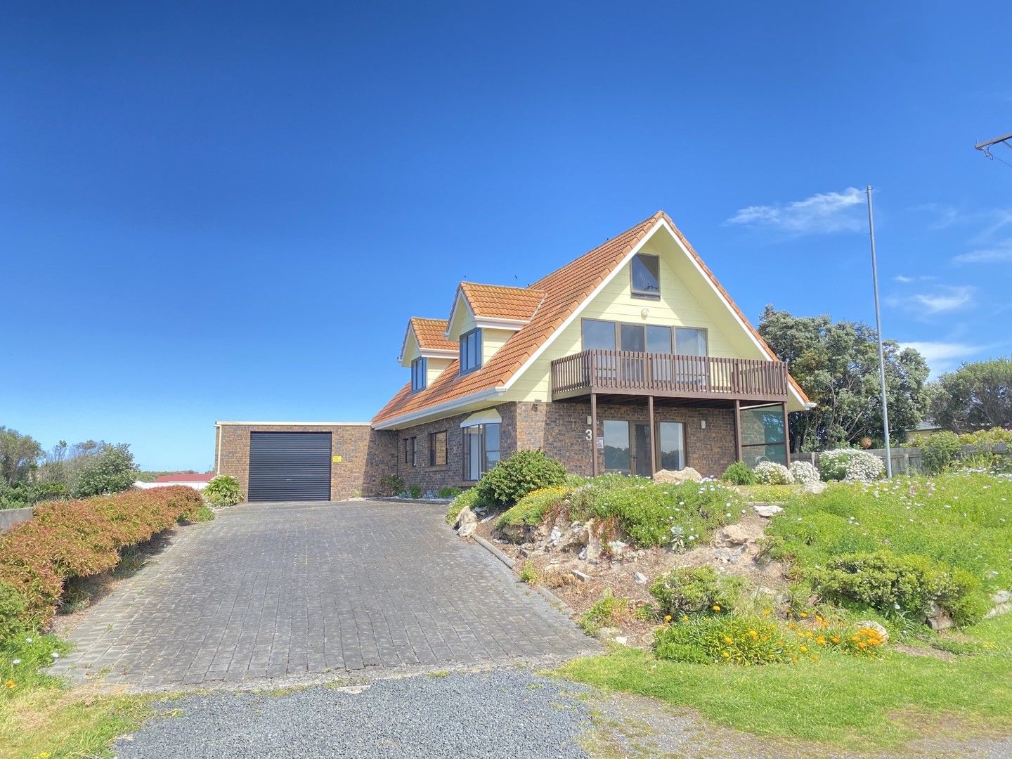 4 bedrooms House in 3 Smiths Road PORT MACDONNELL SA, 5291