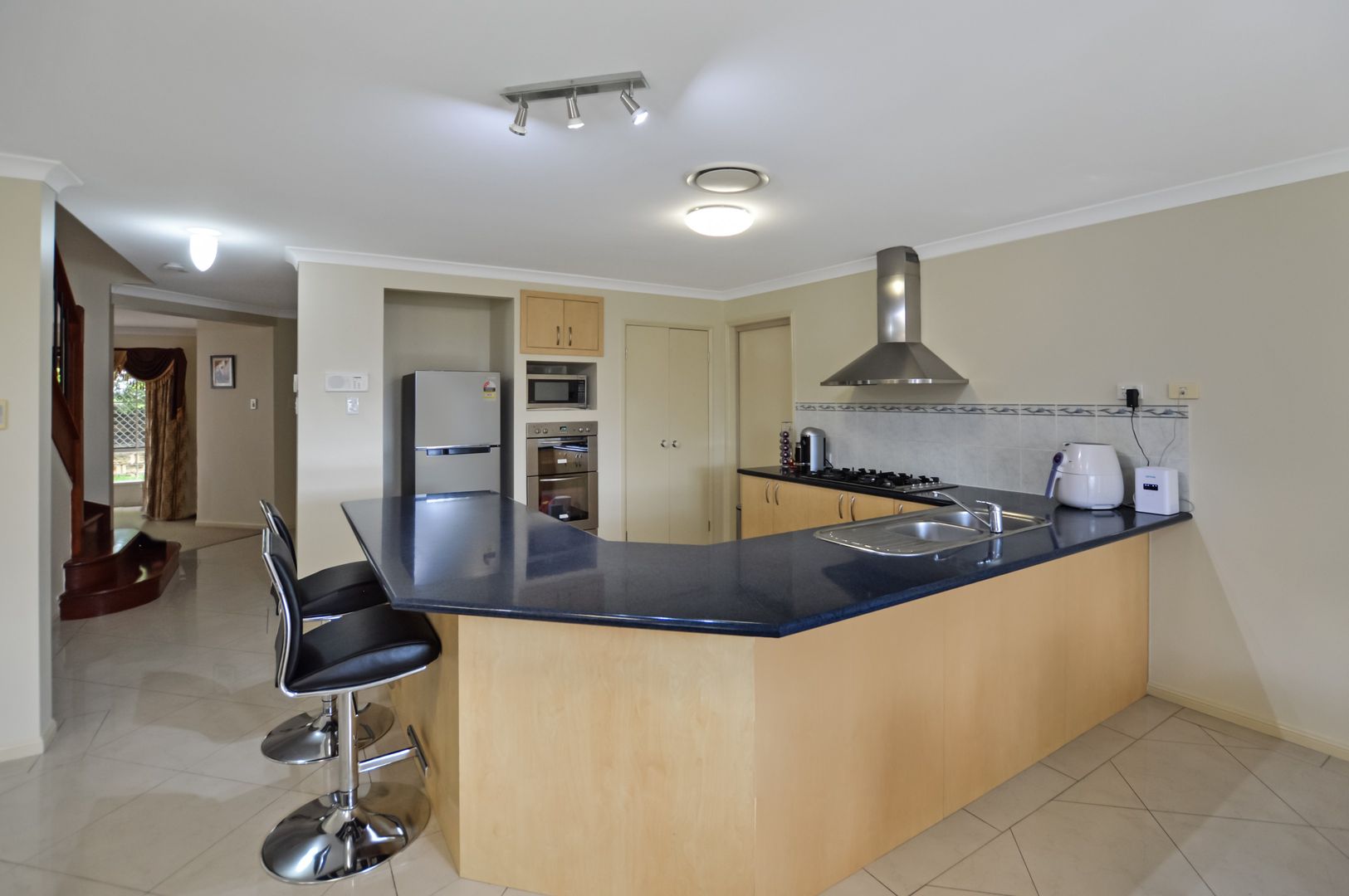 9 Apollo Place, Springfield Lakes QLD 4300, Image 2