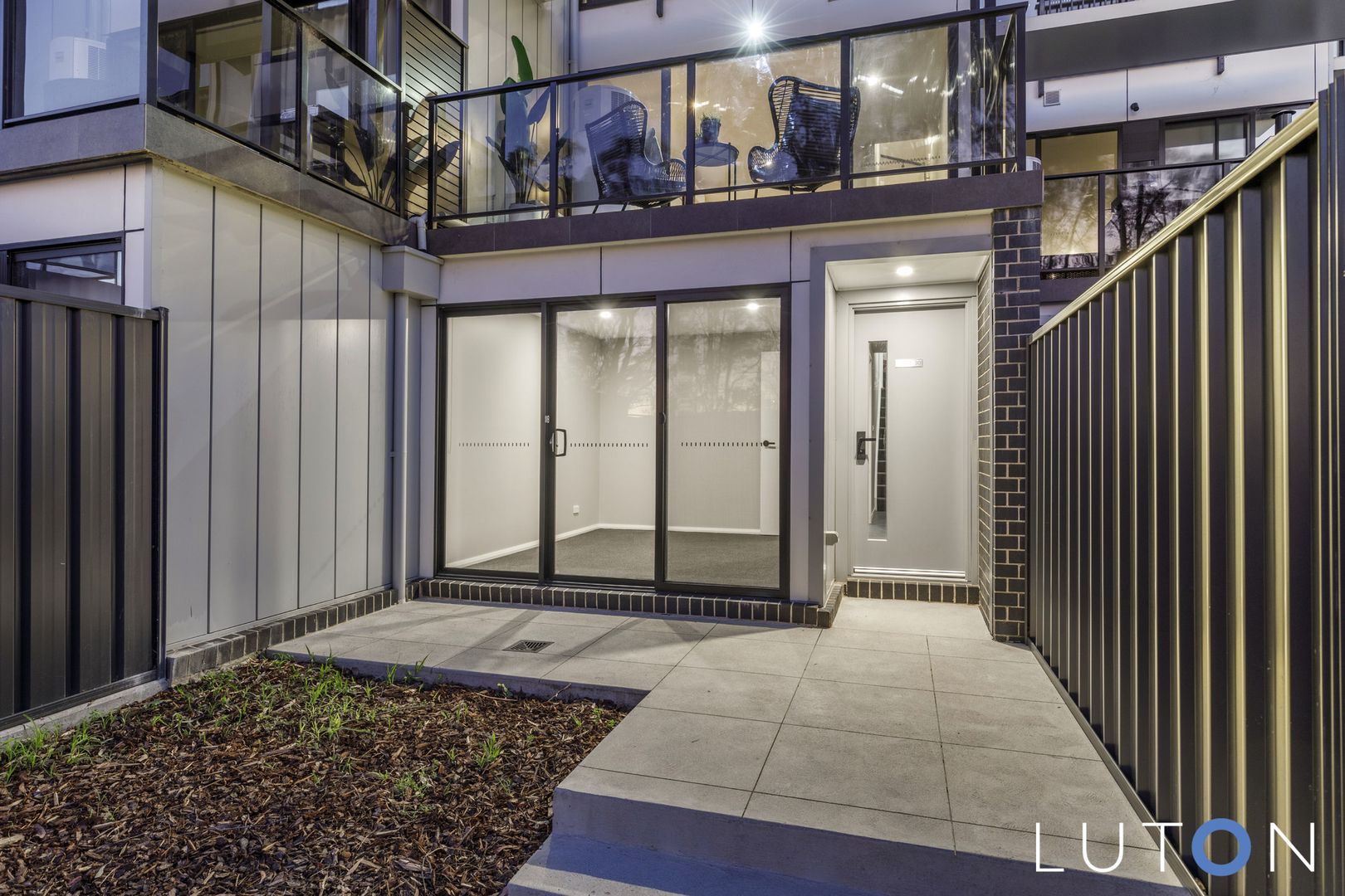 30/6 Ellison Harvie Close, Greenway ACT 2900, Image 1