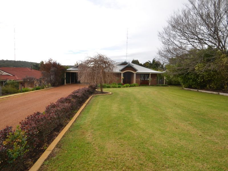 4 Jefferies Way, Harvey WA 6220, Image 0