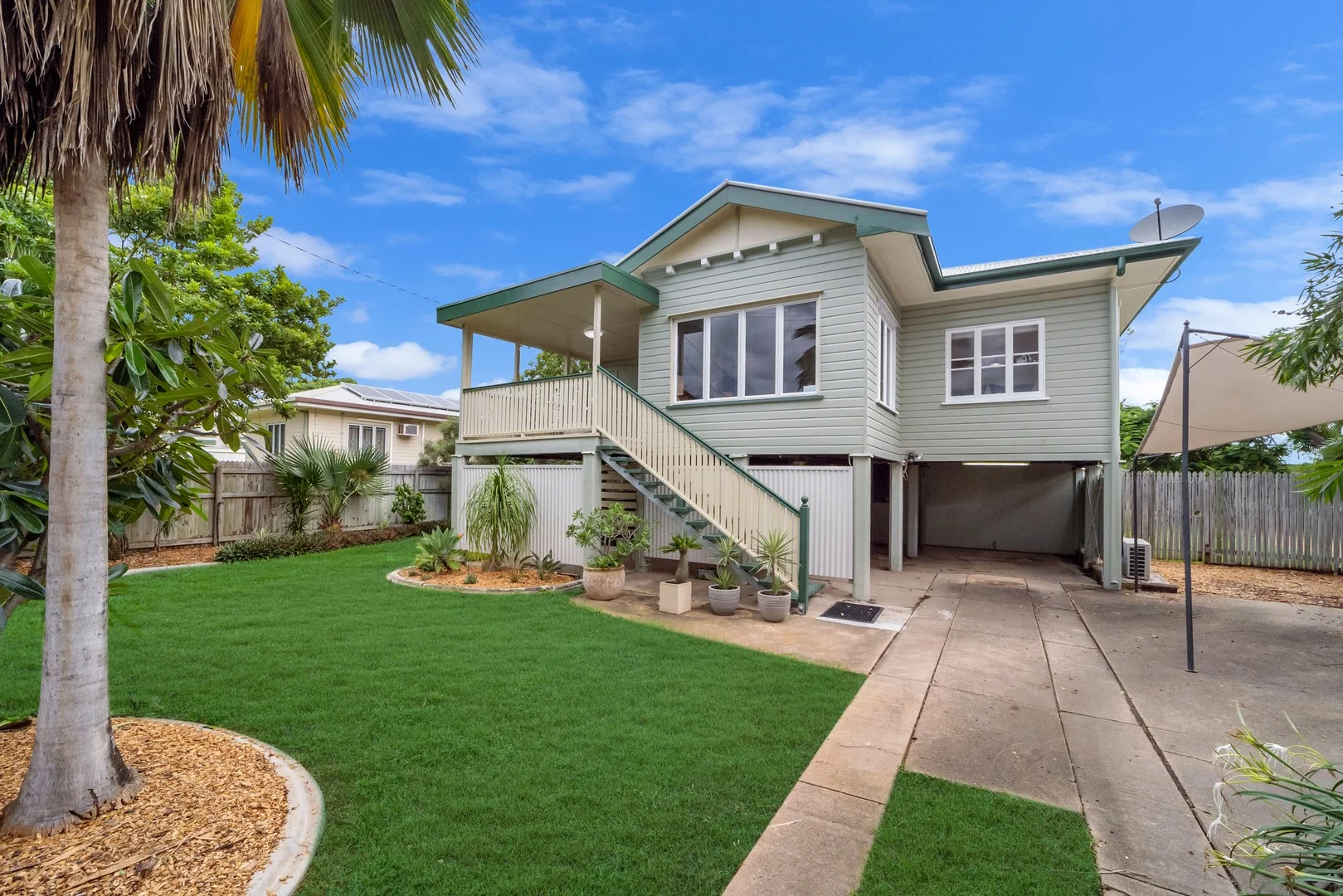 Primary image of 52 Cooper St, Currajong QLD 4812