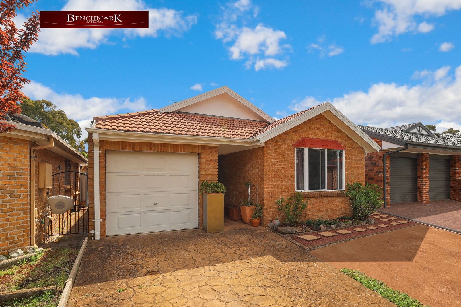 6 Ellerston Court, Wattle Grove NSW 2173, Image 0