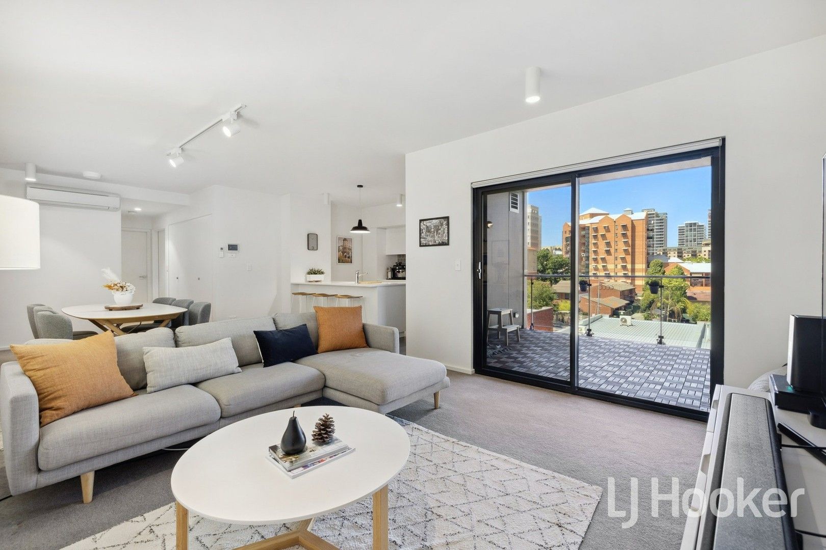 2 bedrooms Apartment / Unit / Flat in 206/108 Bennett Street EAST PERTH WA, 6004