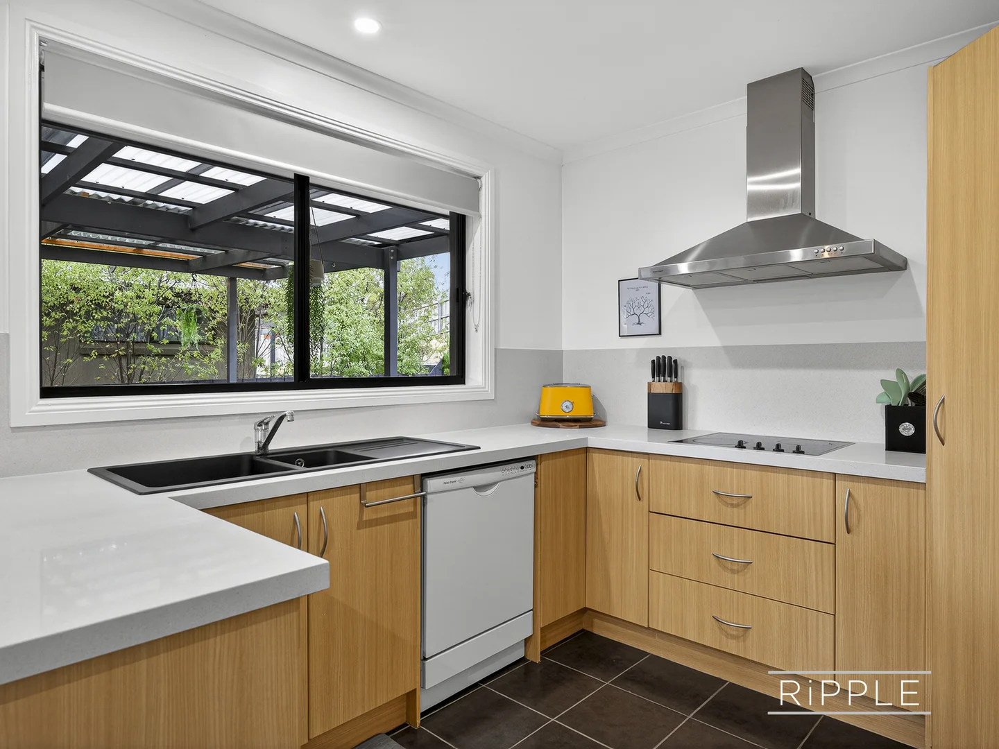 Additional image 15 of 1/98 Sunshine Road, Austins Ferry TAS 7011