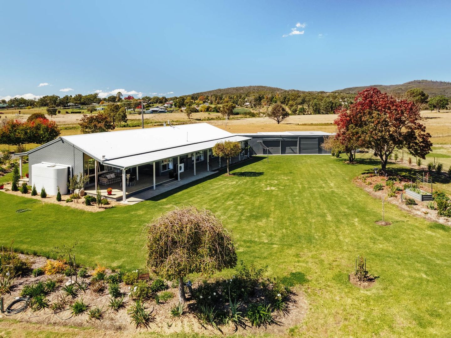 1 Pelham Street, Tenterfield NSW 2372 House for Sale 1,600,000