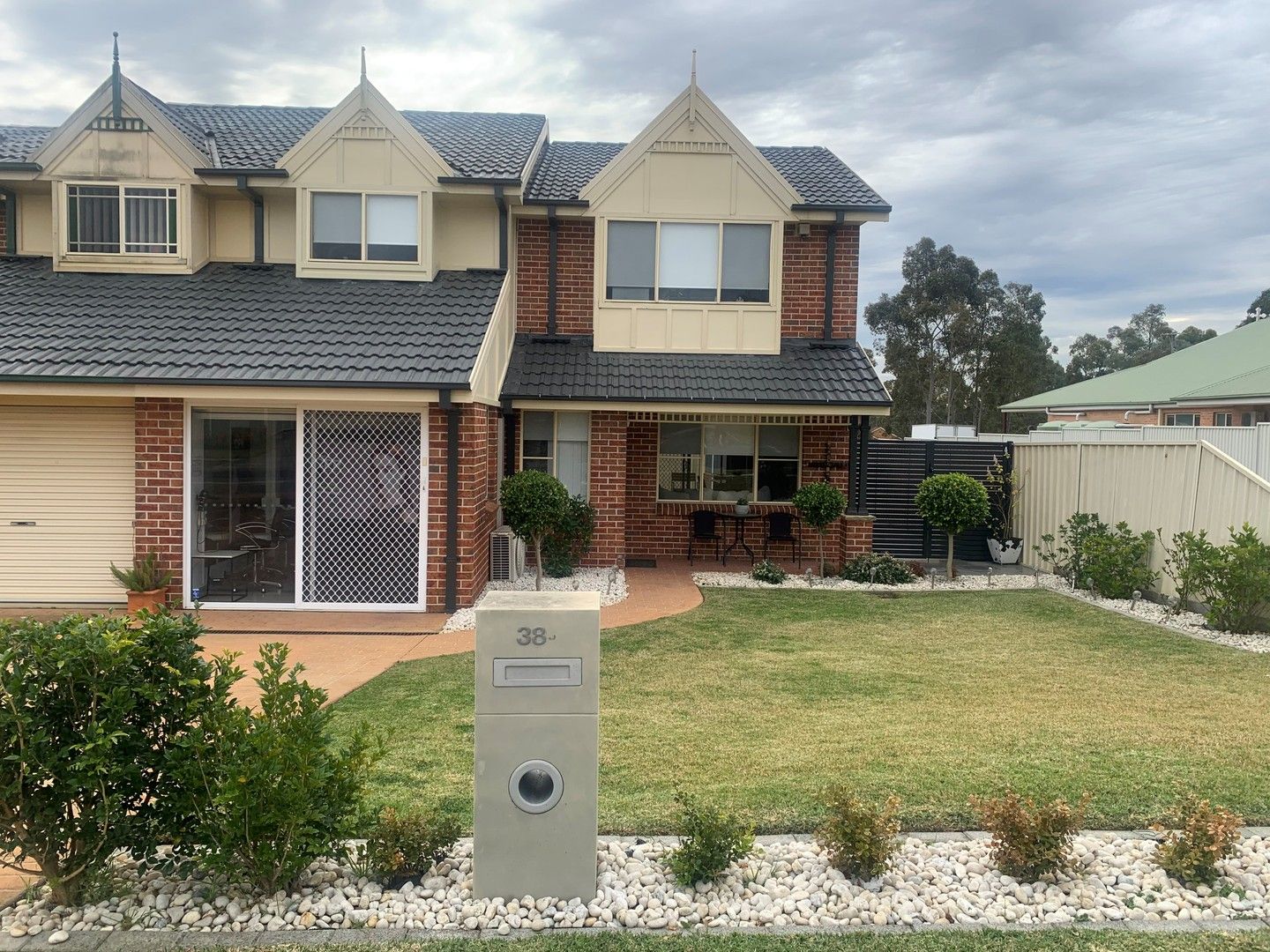 3 bedrooms House in 38 Box Road WAKELEY NSW, 2176