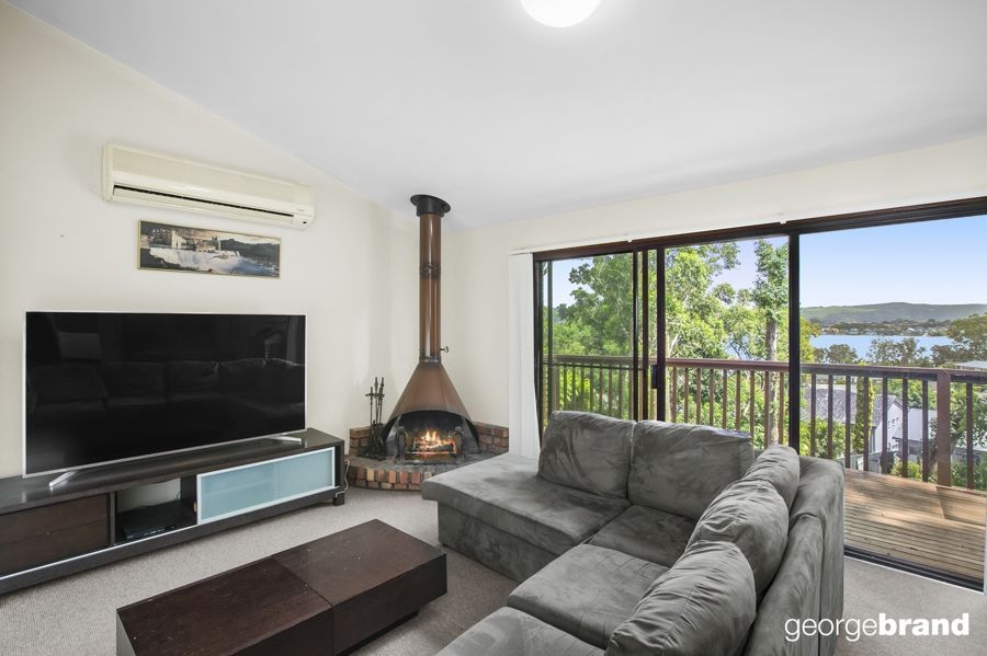 18 David Street, Green Point NSW 2251, Image 2