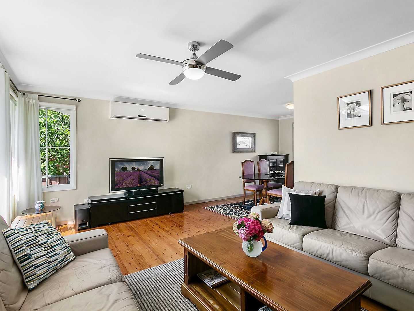 2 Erica Crescent, Georges Hall NSW 2198, Image 2
