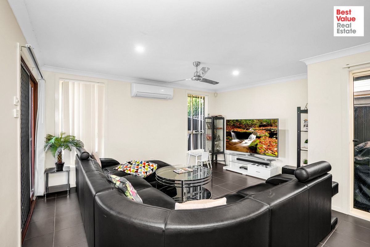3 bedrooms House in 13 Huntington Street ROPES CROSSING NSW, 2760
