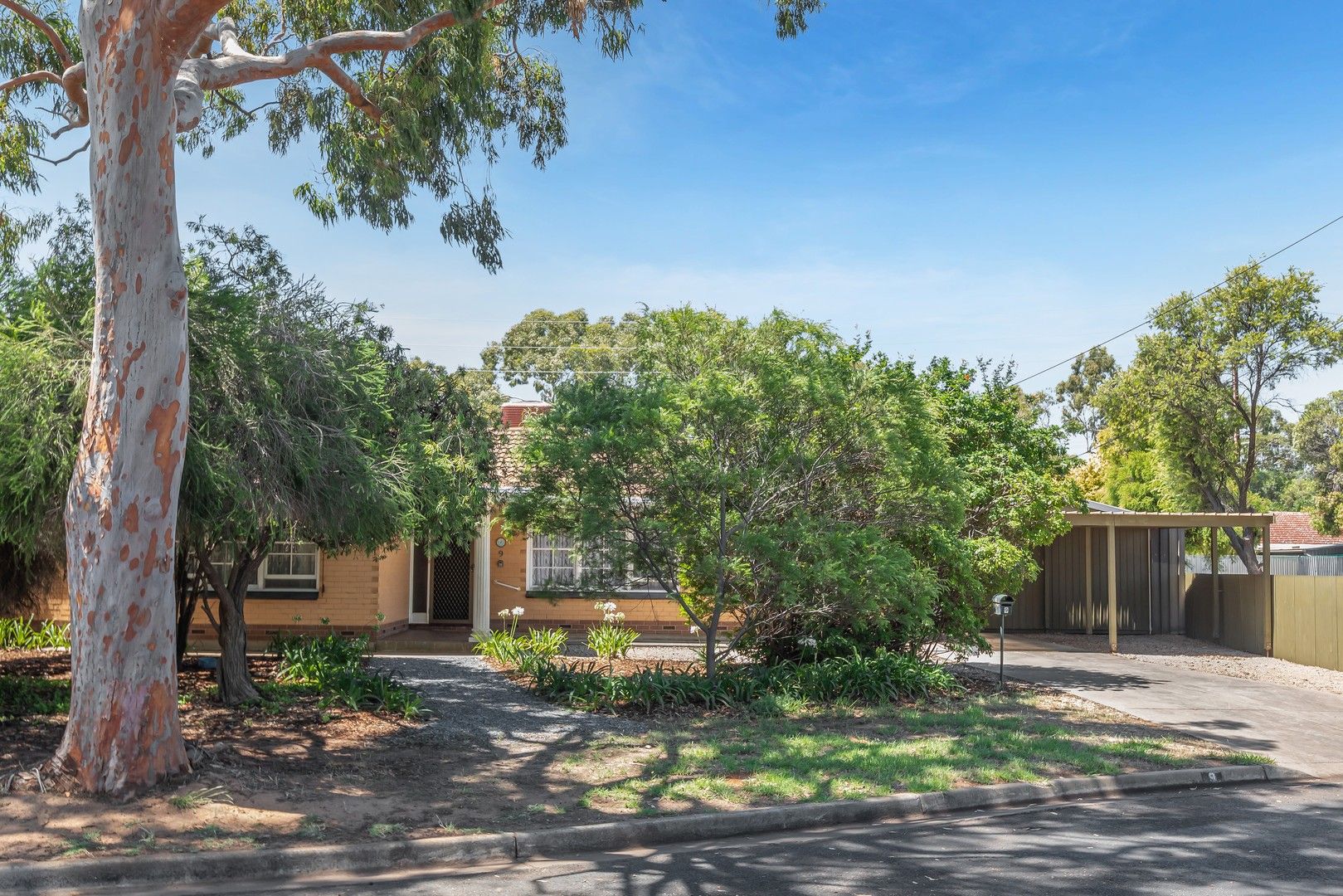 3 bedrooms House in 9 Walnut Avenue PARAFIELD GARDENS SA, 5107