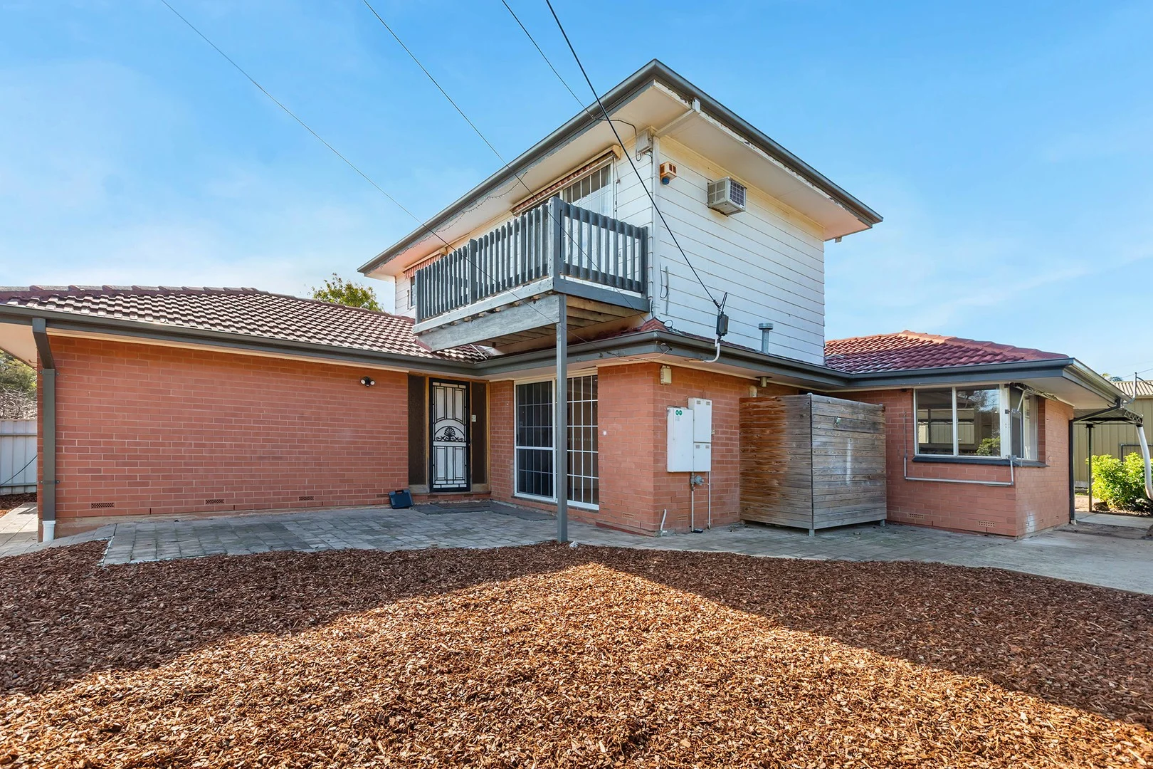 8 Jan Ave, Para Vista SA 5093