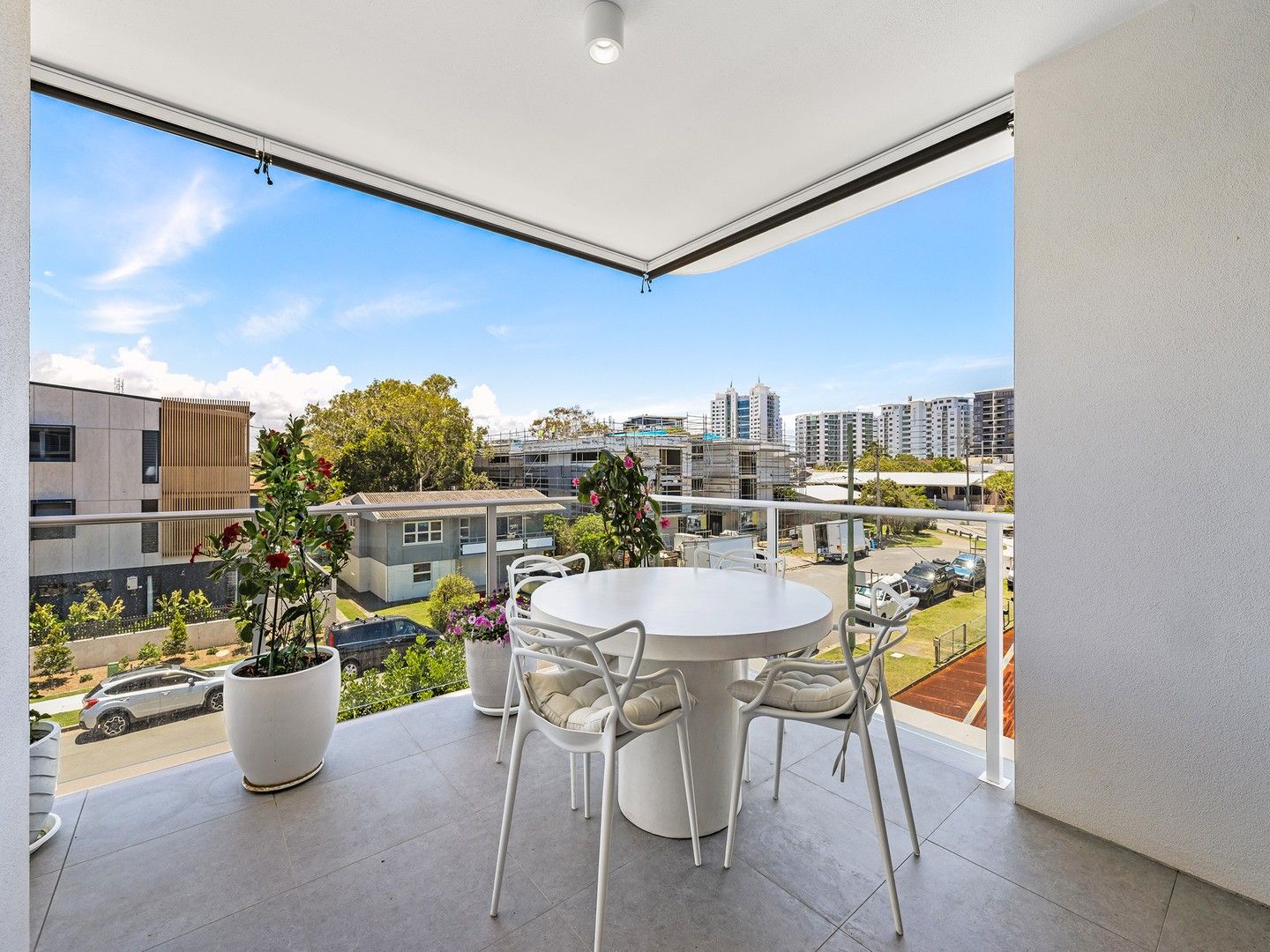 2 bedrooms Apartment / Unit / Flat in 202/37 Smith Street MOOLOOLABA QLD, 4557
