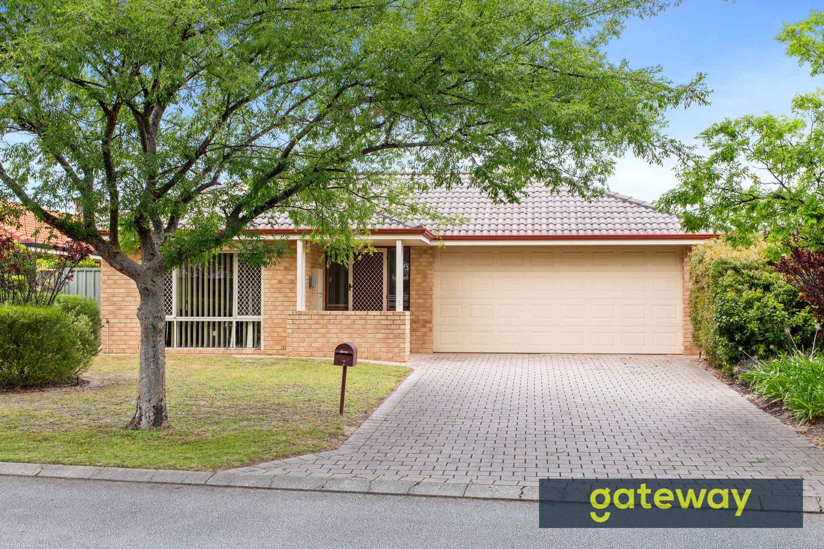 4 bedrooms House in 7 Jerrat Mews ATWELL WA, 6164