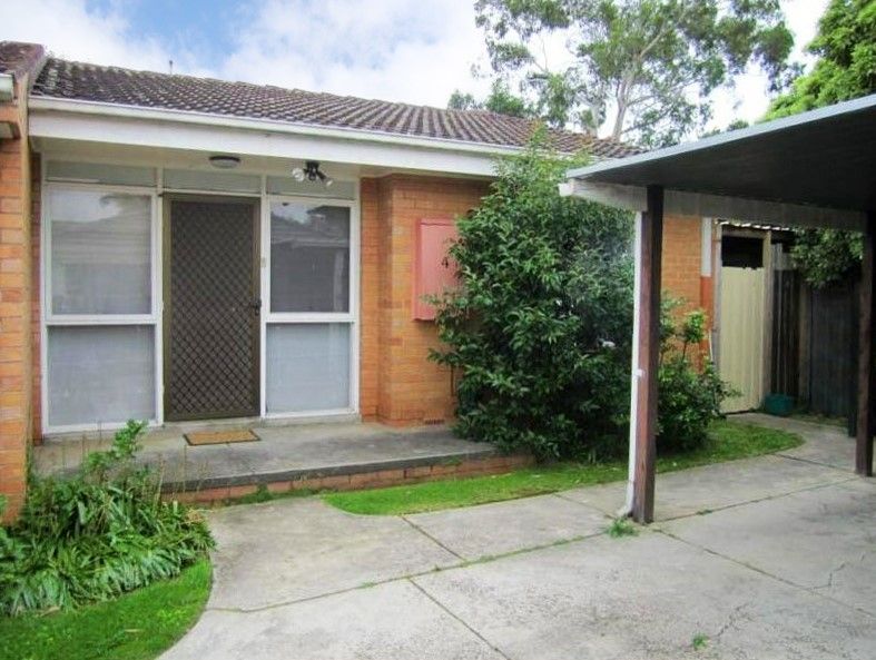 2 bedrooms Apartment / Unit / Flat in 4/1 Lithgow  Street GLEN IRIS VIC, 3146
