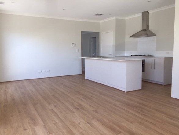 5 bedrooms House in 19a Westlake Street WILSON WA, 6107