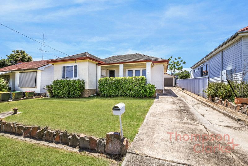 2 bedrooms House in 35 William St TELARAH NSW, 2320