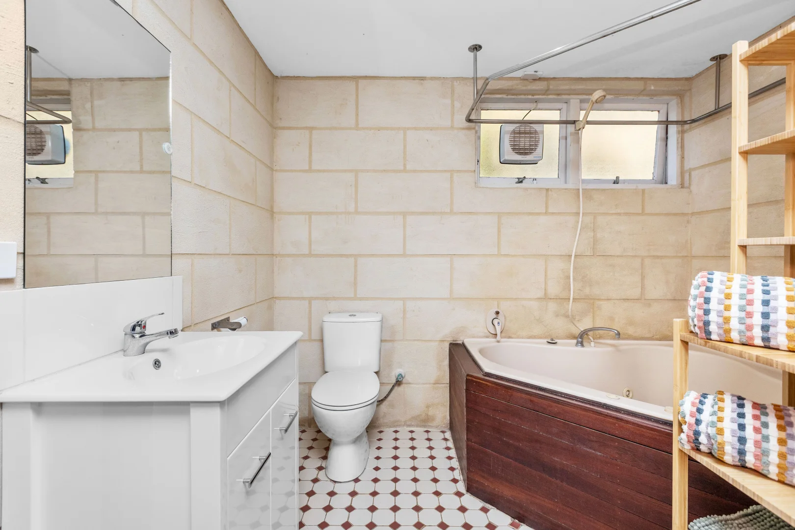 Additional image 9 of 106 Kitchener Street, Trigg WA 6029