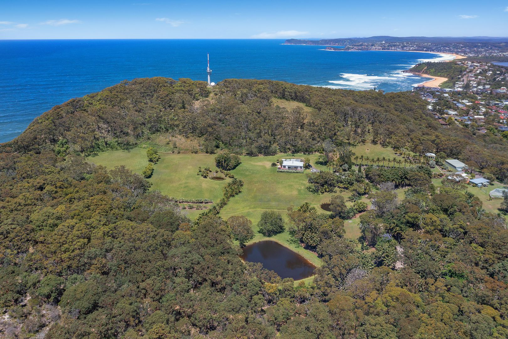 32 Whalans Road, Forresters Beach NSW 2260