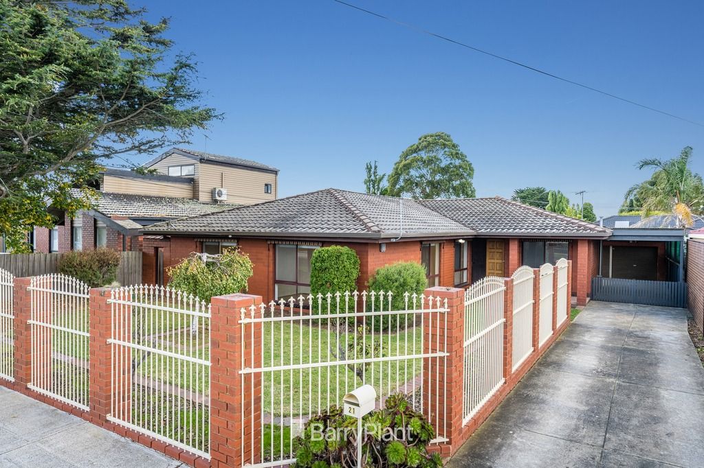 4 bedrooms House in 21 Cranmere Avenue BELMONT VIC, 3216