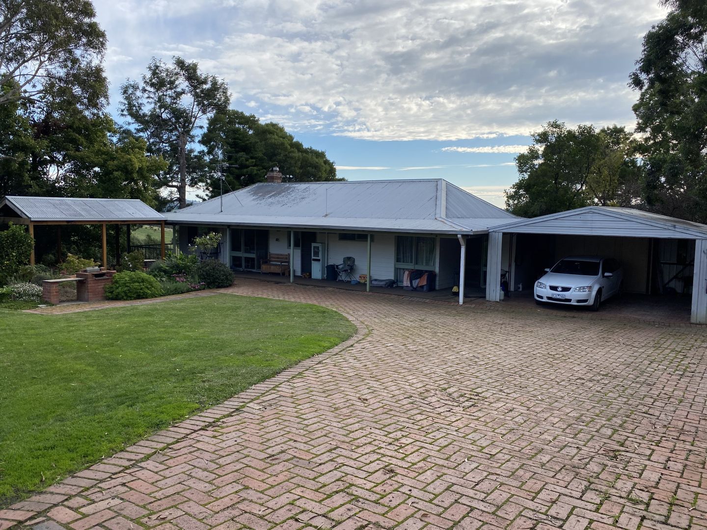 2401 Old Sale Road, Shady Creek VIC 3821, Image 2