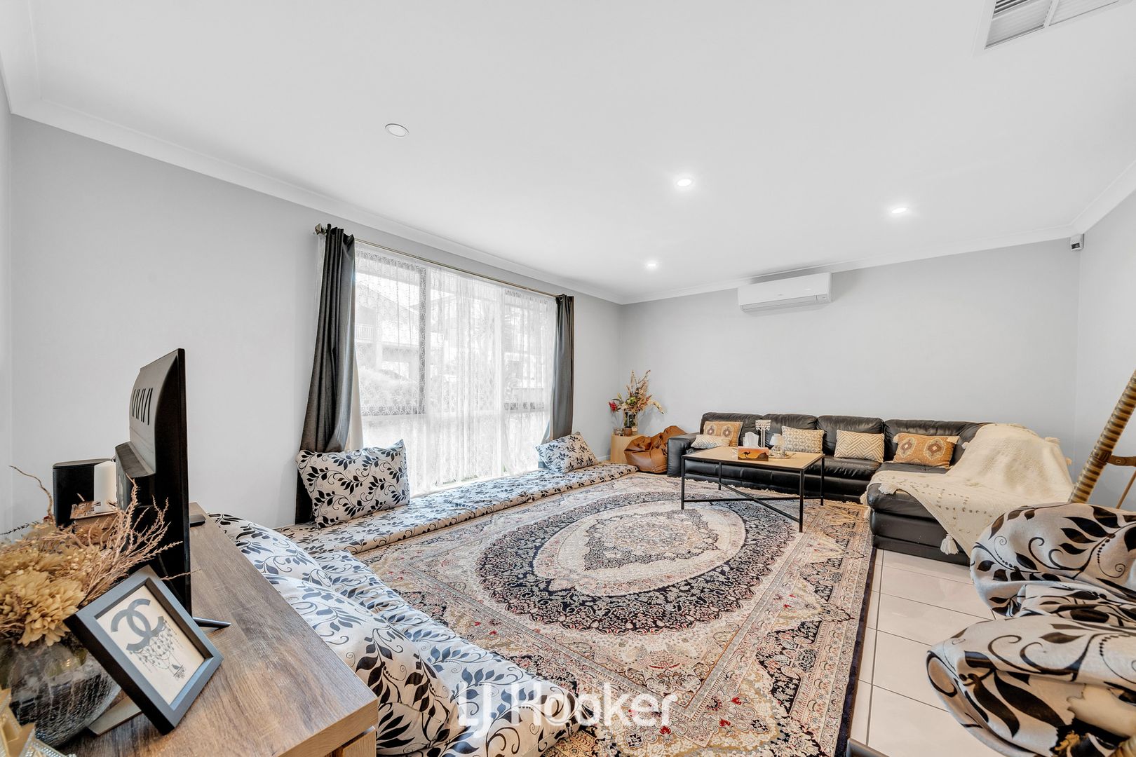 1/23 Blackwood Drive, Hampton Park VIC 3976, Image 2