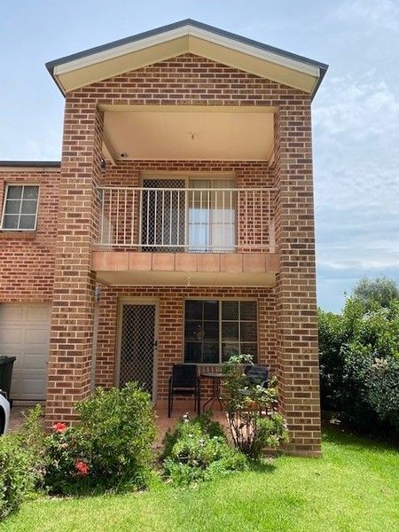 3 bedrooms Semi-Detached in 4/85 Warrimoo Drive QUAKERS HILL NSW, 2763