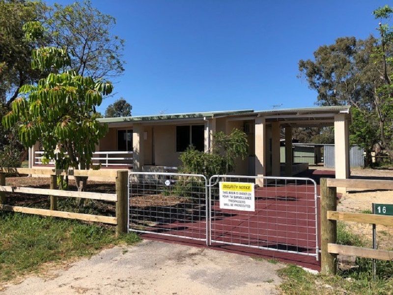 3 bedrooms House in 16 Hanlin Road FORRESTDALE WA, 6112