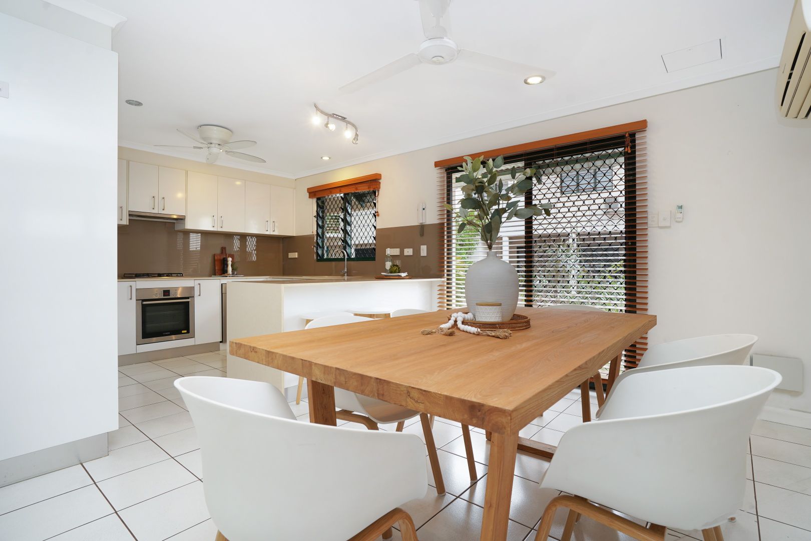 4/75 Cullen Bay Crescent, Larrakeyah NT 0820, Image 2