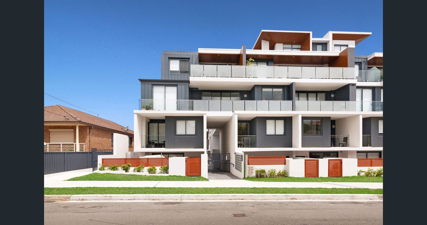 2 bedrooms Apartment / Unit / Flat in 43/63-69 Bonar Street ARNCLIFFE NSW, 2205