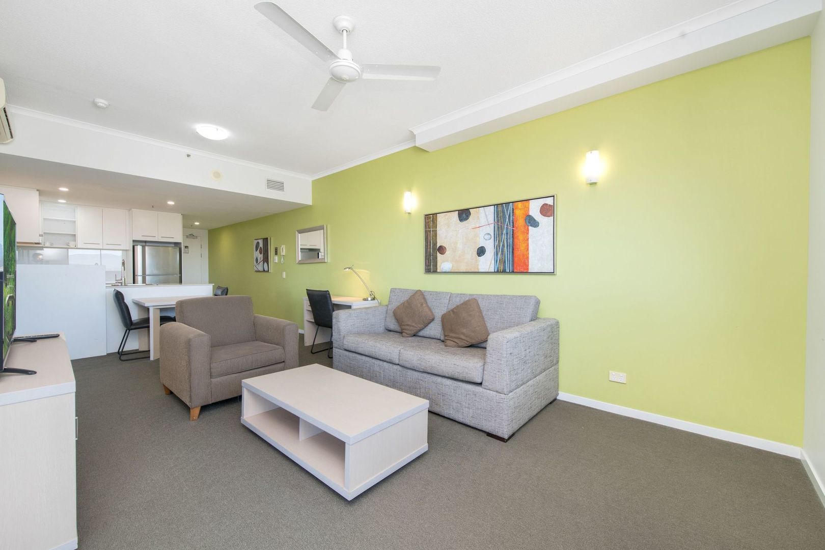 611/2 Dibbs Street, South Townsville QLD 4810, Image 1