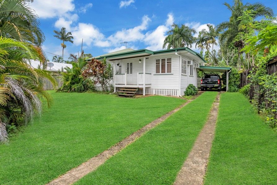 3 bedrooms House in 287 Pease Street EDGE HILL QLD, 4870