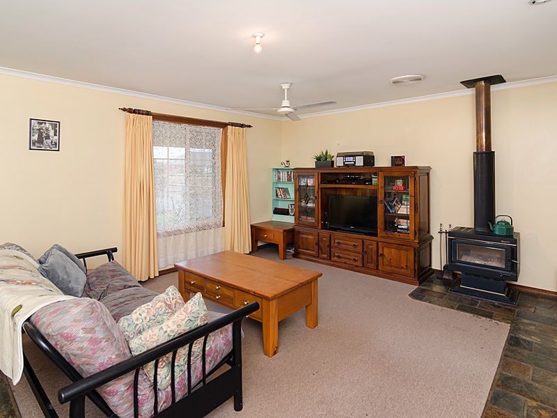 22-24 Garnet Road, KANMANTOO SA 5252, Image 1