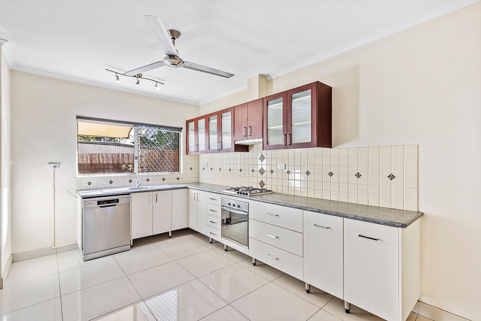 2 bedrooms Townhouse in 2/132 Dick Ward Drive COCONUT GROVE NT, 0810