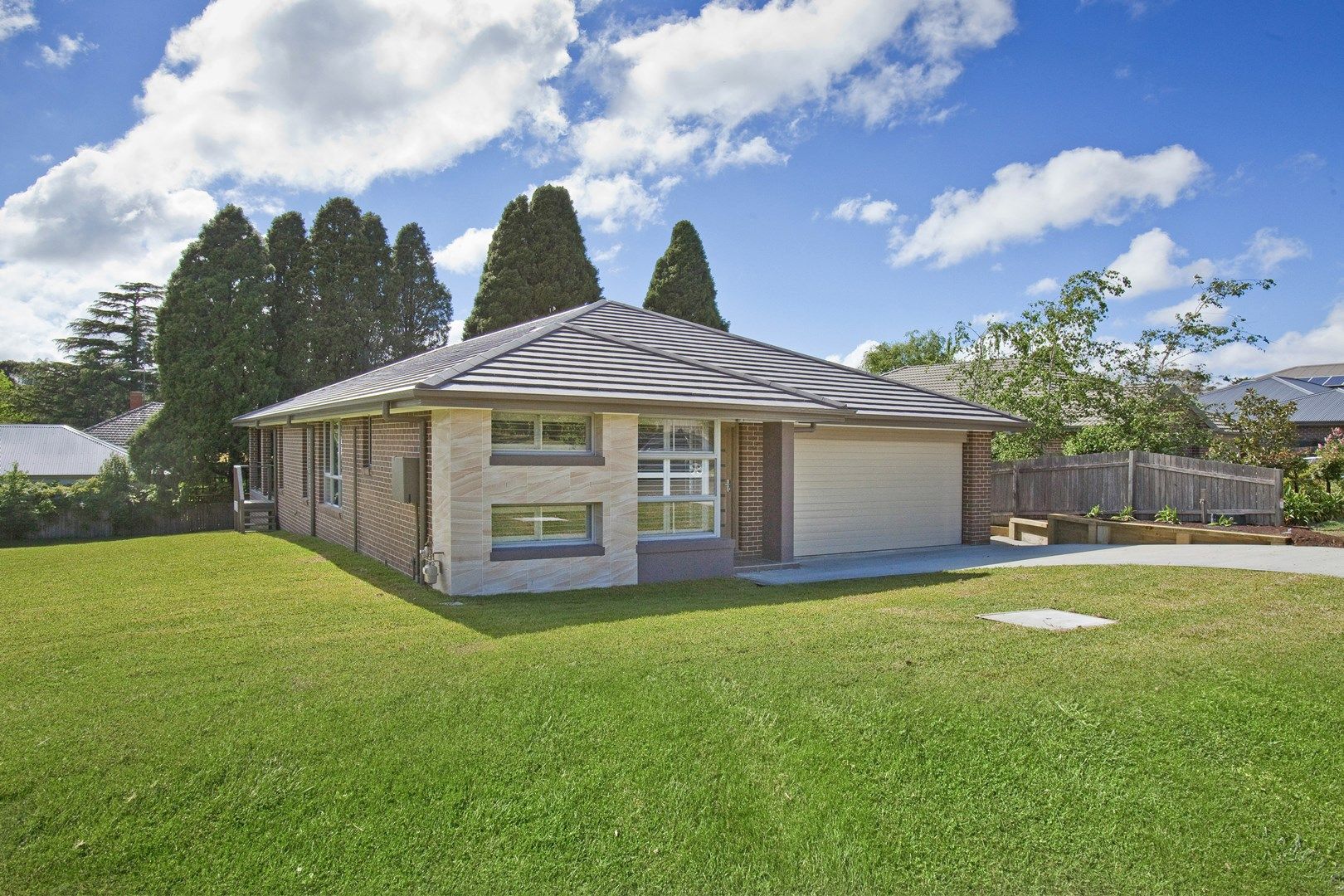 16 Daylesford Drive, Moss Vale NSW 2577, Image 0