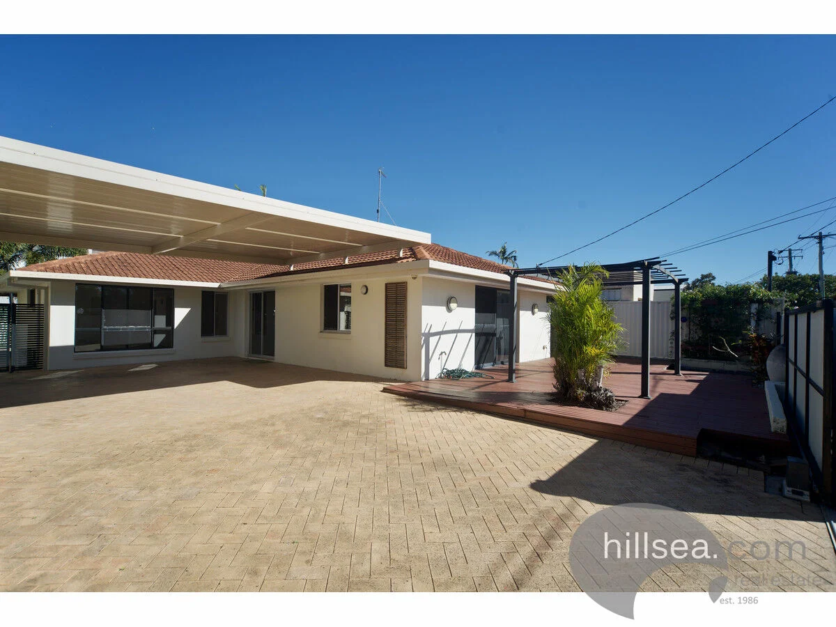 24 Nankeen Avenue, Paradise Point QLD 4216 - House For Rent | Domain