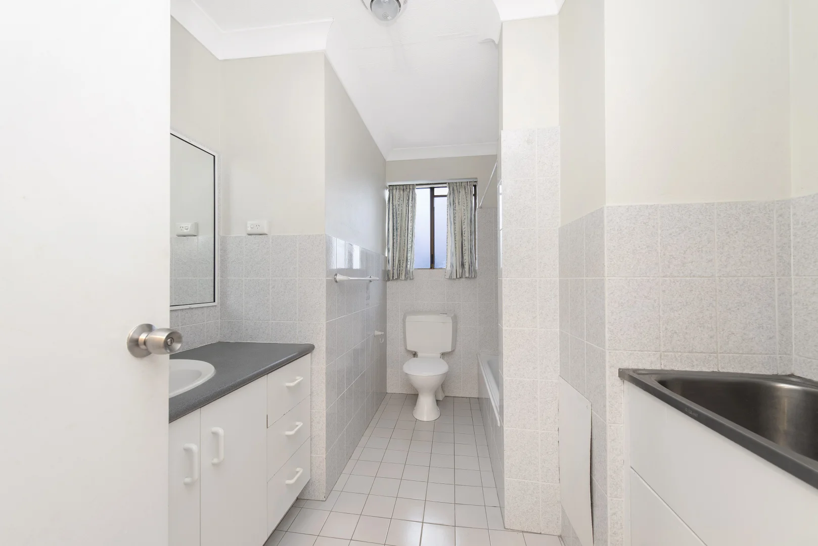 Additional image 5 of 4/335 Cavendish Road, Coorparoo QLD 4151